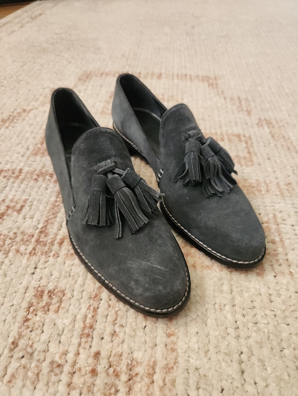 Stuart Weitzman Suede Tassel Loafers Size 7 Minimal Classic Flats - Picture 3 of 10